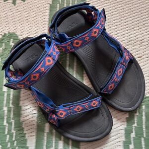 TEVA Hurricane XLT2 Revive